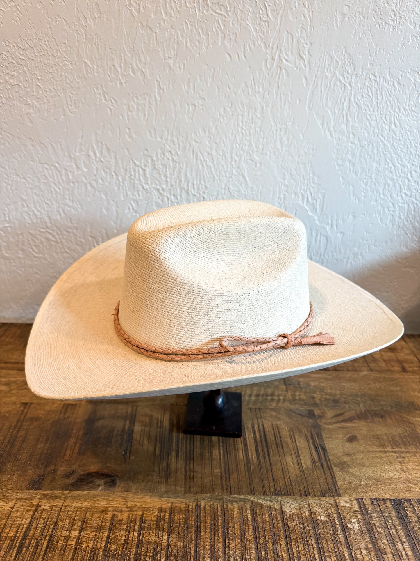 The Cattleman | Ivory