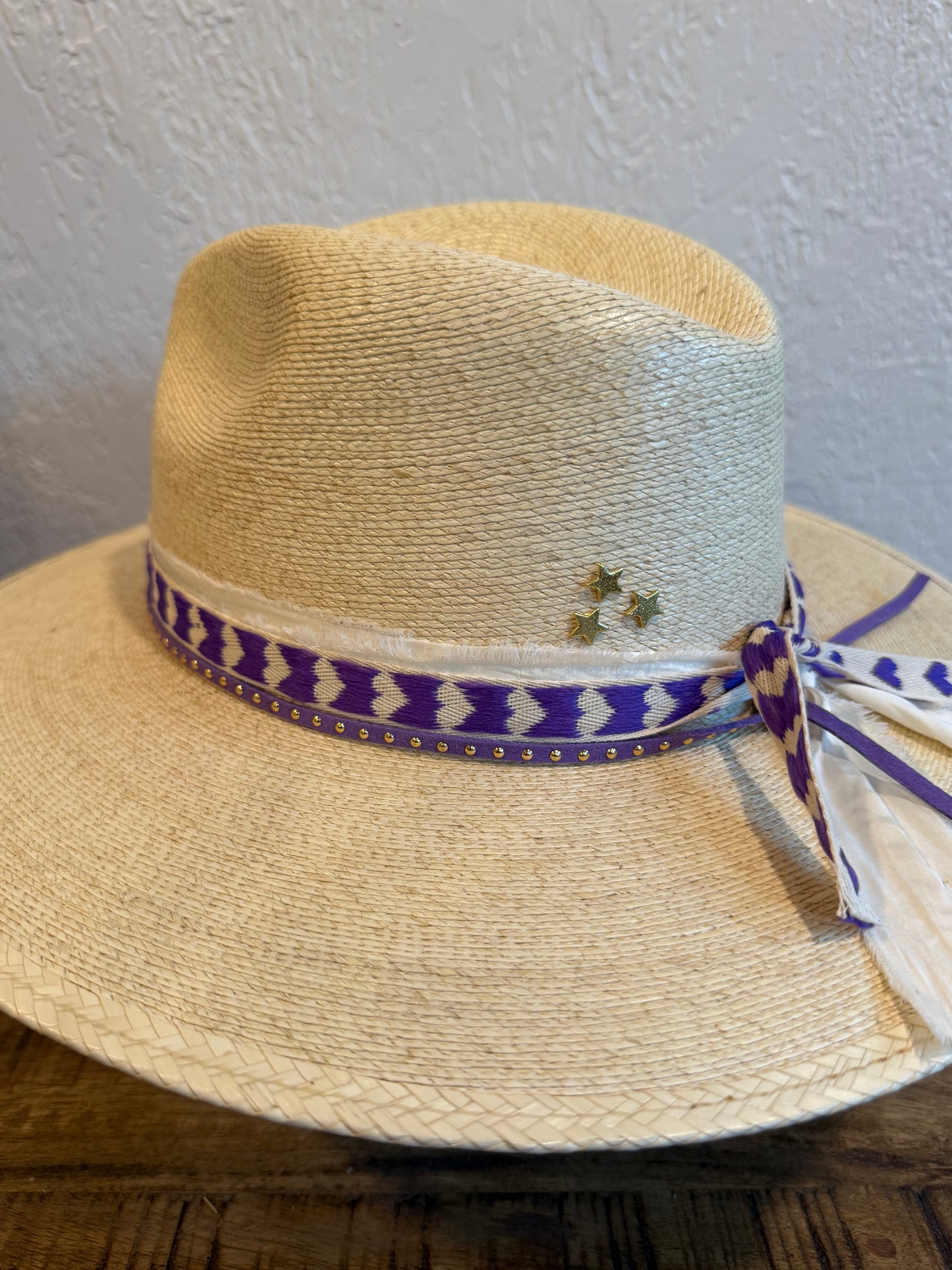 Rancher Hat | White Hearts